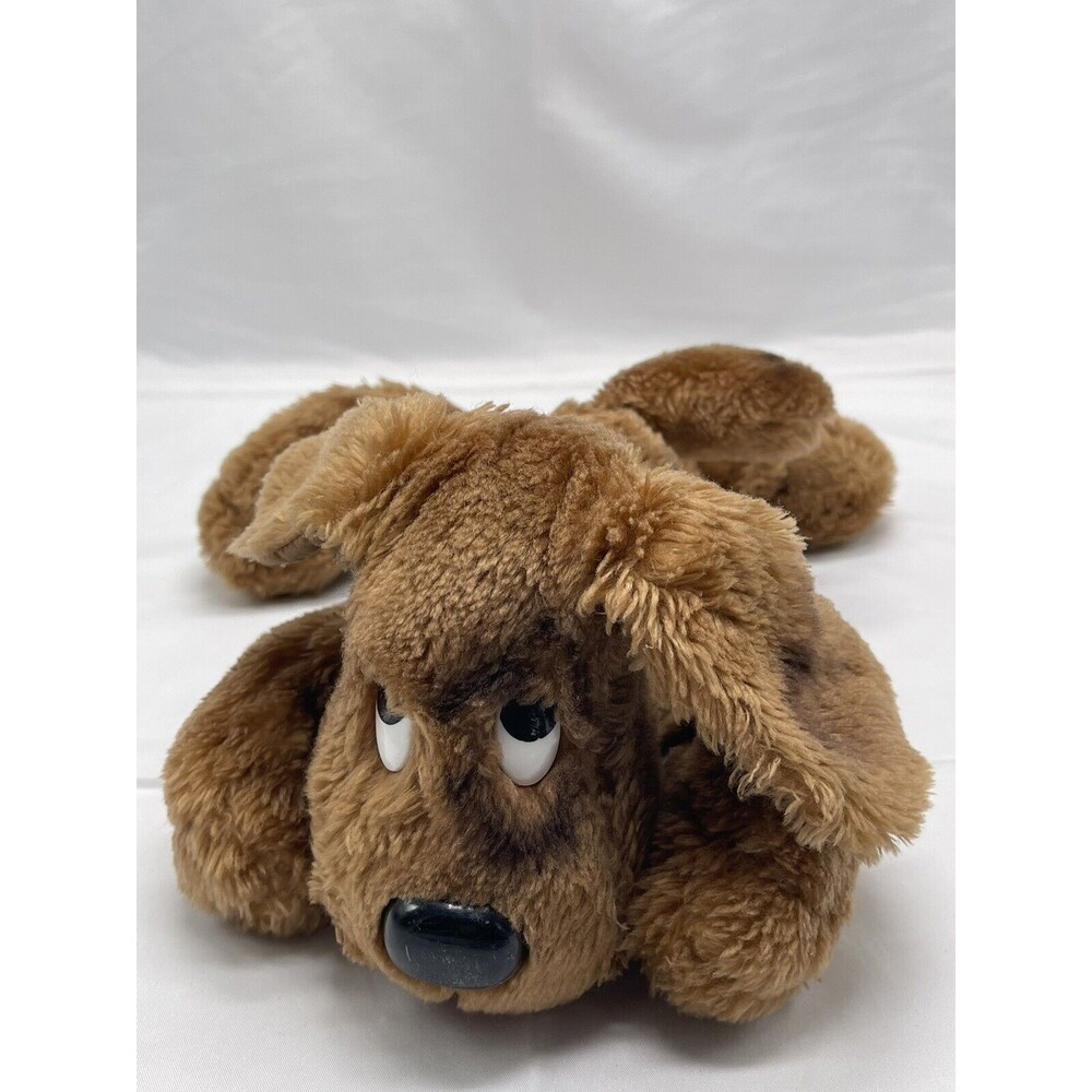 VINTAGE 1983 GRAPHICS INTL. FLOPPY DOG SNUGGABLES 9" LAYING DOWN STUFFED ANIMAL